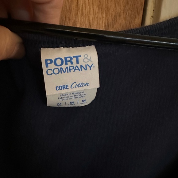 Futurama tank top in a medium/ large. Good condition - Picture 4 of 6